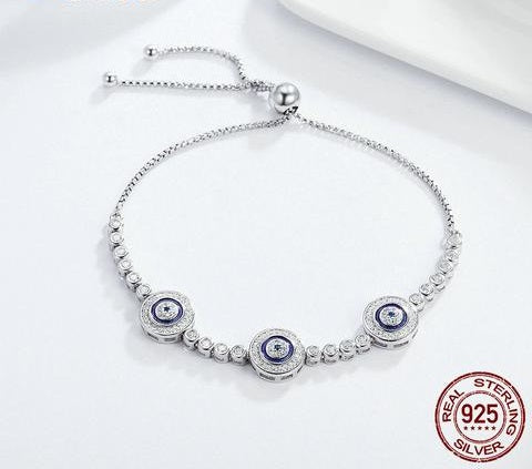 Round Blue Eyes Bracelet