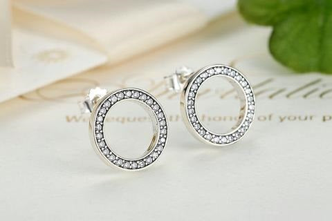 Lucky Circle Stud Earrings