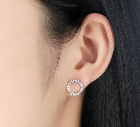 Lucky Circle Stud Earrings