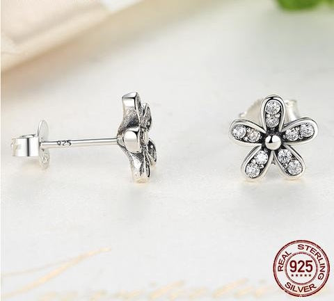 Dazzling Daisy Flower Earrings